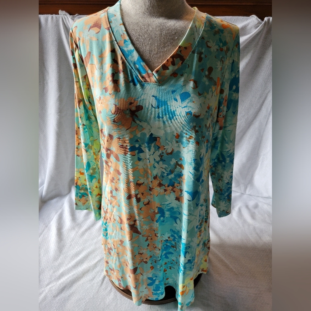 LOGO Lori Goldstein QVC Blue Green Floral Top Small